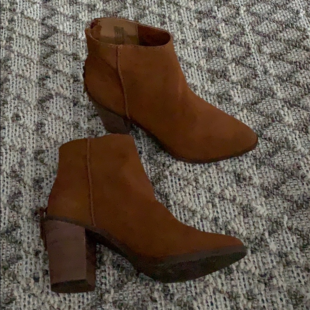 BP cognac booties